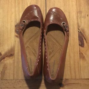 Naturalizer Leather Flats